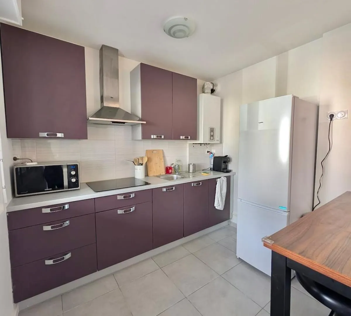 2 Pieces Agreable, Proche Centre-Ville Lorient Frankrike